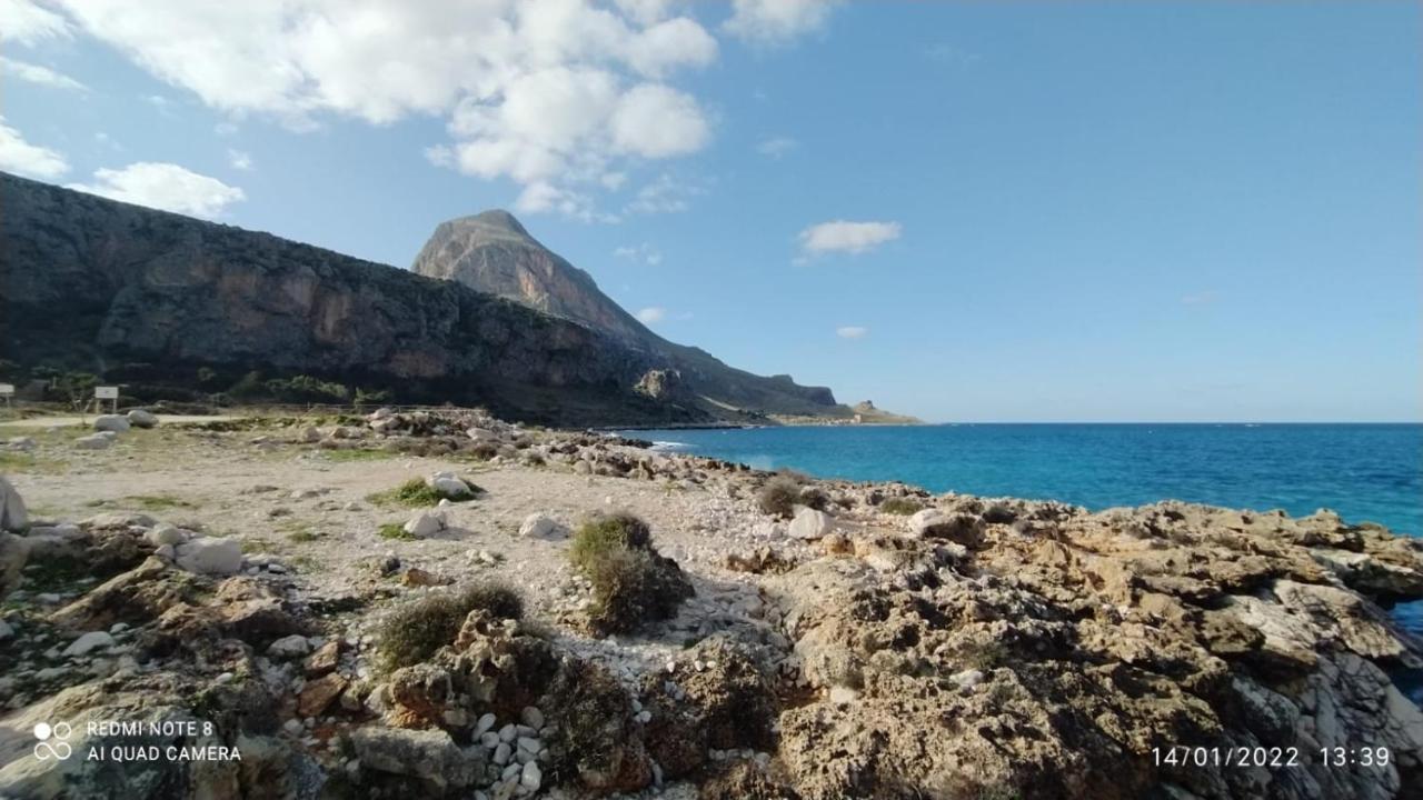Case Cala Bucerno Castelluzzo Luaran gambar
